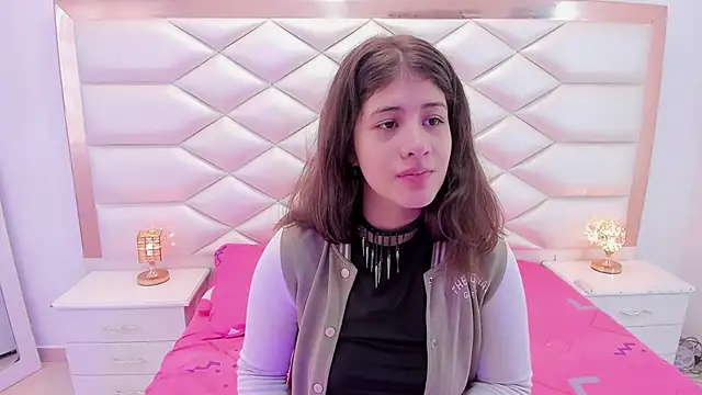 MiaQueen021 online show from 03-20-25, 01:15