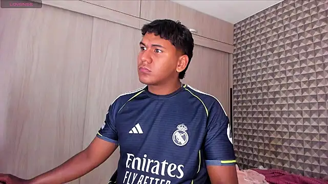 Matias Horny18 online show from 04-30-26, 04:13