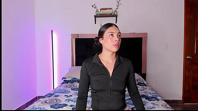 Snapshot of Carorosse chatting on 02-26-26, 03:55 Carorosse online show from 02-26-26, 03:55