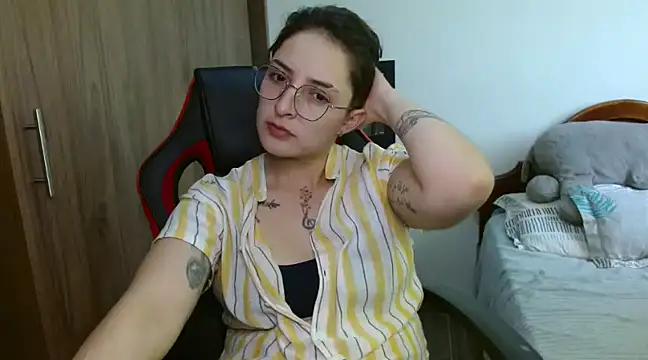 Snapshot of alex_parker07 chatting on 01-11-25, 08:54 alex parker07 online show from 01-11-25, 08:54