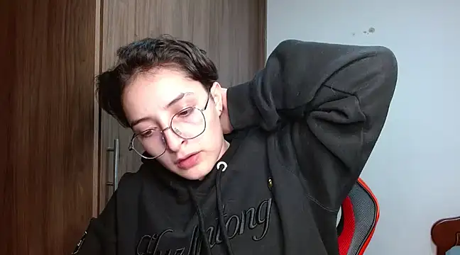 Snapshot of alex_parker07 chatting on 01-29-25, 01:37 alex parker07 online show from 01-29-25, 01:37