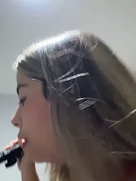 Snapshot of ninfduda chatting on 02-21-26, 12:11 ninfduda online show from 02-21-26, 12:11