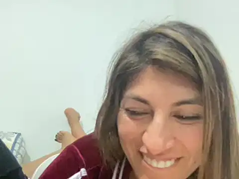 LunaBeya online show from 03-10-25, 03:30