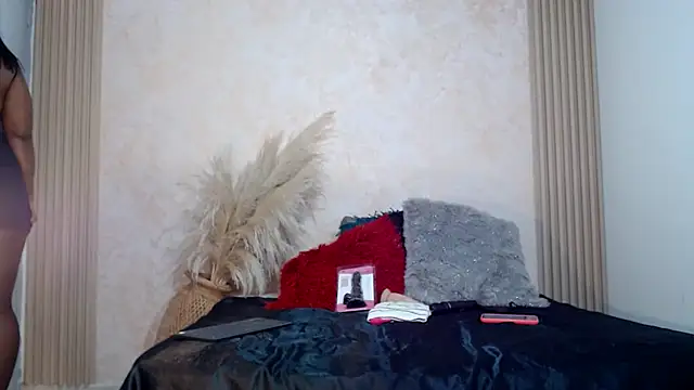 RAICHELLCOOPER1 online show from 11-16-25, 02:00