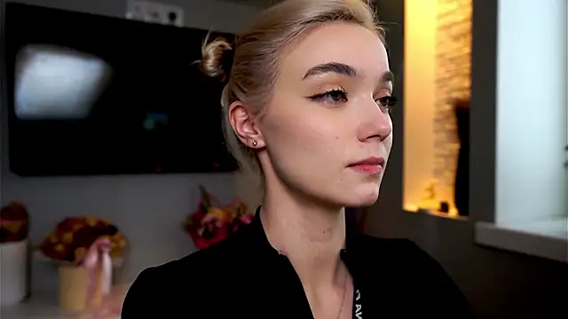 ileanacampbe online show from 01-20-25, 08:52