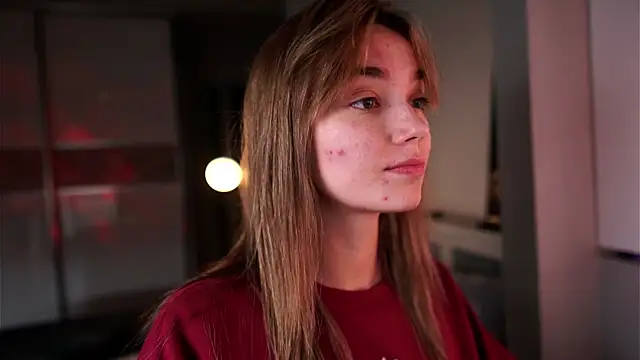 ileanacampbe online show from 10-20-25, 04:57