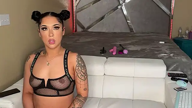 vibingwithvi online show from 02-20-25, 02:40