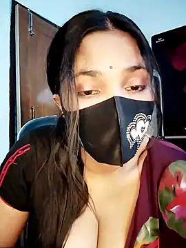 Snapshot of Anika-1 chatting on 10-13-25, 05:07 Anika-1 online show from 10-13-25, 05:07