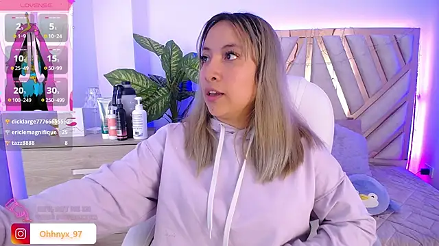 NyxAndria 1 online show from 03-19-25, 08:11