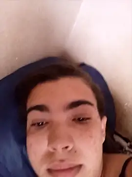 Snapshot of oliveira_k chatting on 03-28-26, 11:54 oliveira k online show from 03-28-26, 11:54