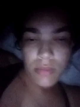 Snapshot of oliveira_k chatting on 04-25-26, 05:43 oliveira k online show from 04-25-26, 05:43