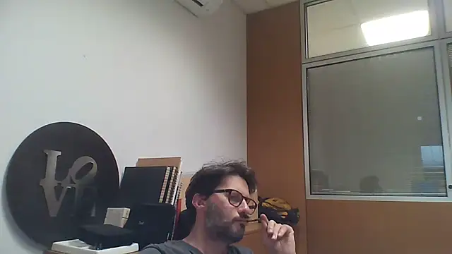 Snapshot of Cellino4 chatting on 03-06-25, 04:49 Cellino4 online show from 03-06-25, 04:49