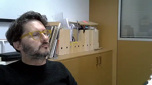 Snapshot of Cellino4 chatting on 11-09-25, 01:09 Cellino4 online show from 11-09-25, 01:09