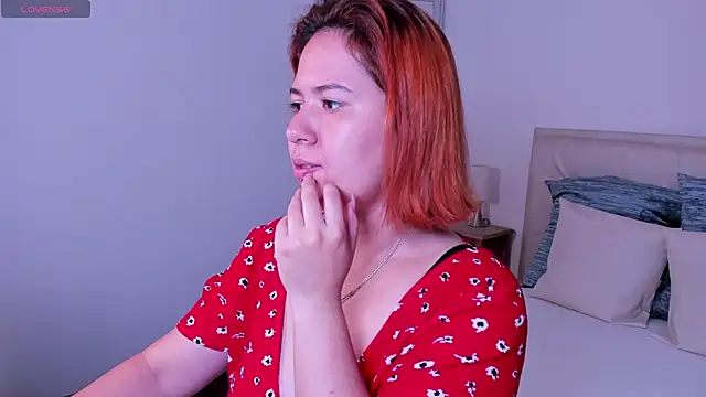 zoes milee online show from 02-07-25, 11:12