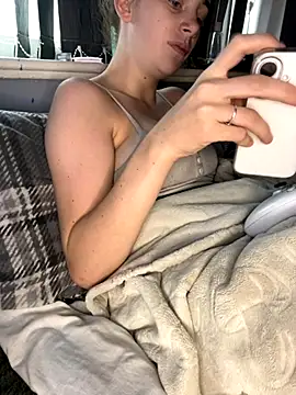 VioletxBlue online show from 10-13-25, 09:53