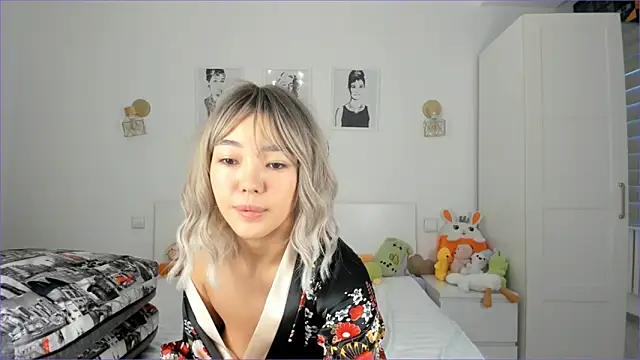 Snapshot of mirann chatting on 01-28-25, 03:25 mirann online show from 01-28-25, 03:25