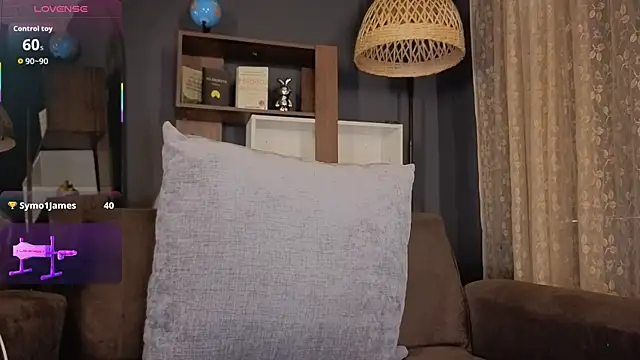 Miah Lorens online show from 04-08-26, 03:56