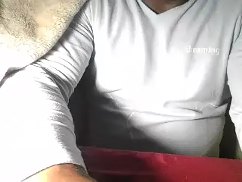 Snapshot of Dube501 chatting on 02-26-25, 07:38 Dube501 online show from 02-26-25, 07:38