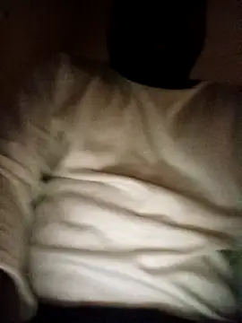 Snapshot of Dube501 chatting on 10-06-25, 04:43 Dube501 online show from 10-06-25, 04:43