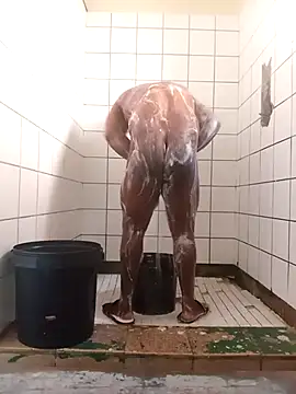 Snapshot of Dube501 chatting on 10-17-25, 05:43 Dube501 online show from 10-17-25, 05:43