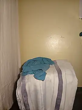 Snapshot of Dube501 chatting on 11-20-25, 04:18 Dube501 online show from 11-20-25, 04:18