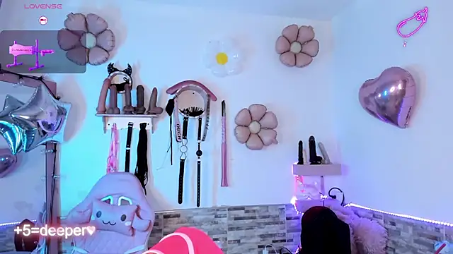 Snapshot of amyswallow7 chatting on 01-18-26, 02:26 amyswallow7 online show from 01-18-26, 02:26