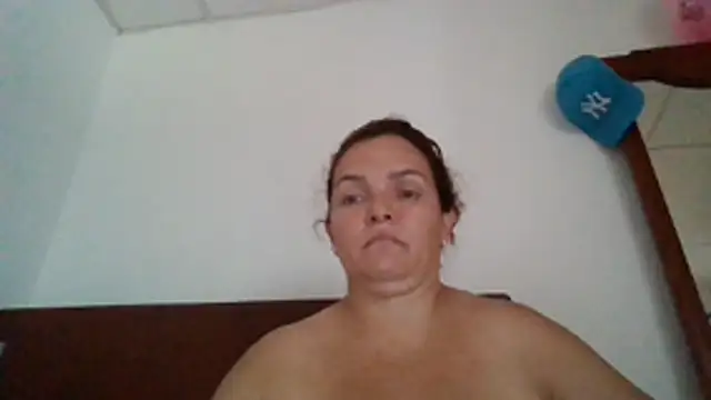 Snapshot of squirtlatinx chatting on 07-28-26, 05:23 squirtlatinx online show from 07-28-26, 05:23