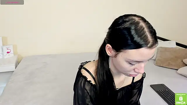 Snapshot of Amelia_skyy chatting on 05-22-26, 01:24 Amelia skyy online show from 05-22-26, 01:24
