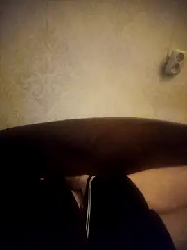 Snapshot of Lukas2204 chatting on 11-25-25, 09:26 Lukas2204 online show from 11-25-25, 09:26