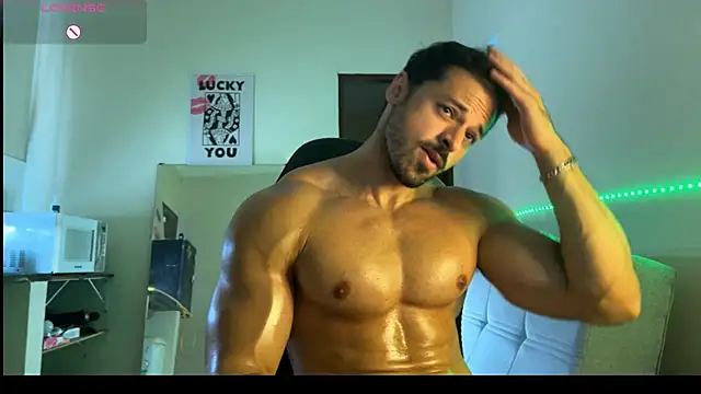 Snapshot of Lucasfit24 chatting on 03-05-26, 02:13 Lucasfit24 online show from 03-05-26, 02:13