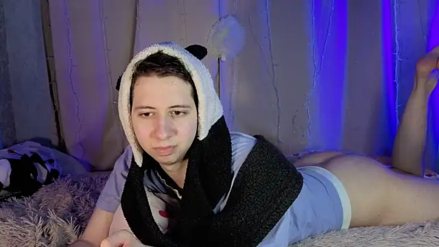 Snapshot of Timothy_Fox chatting on 06-15-26, 10:34 Timothy Fox online show from 06-15-26, 10:34