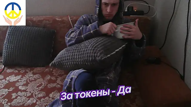 Snapshot of johnny_positive chatting on 02-19-25, 05:05 johnny positive online show from 02-19-25, 05:05