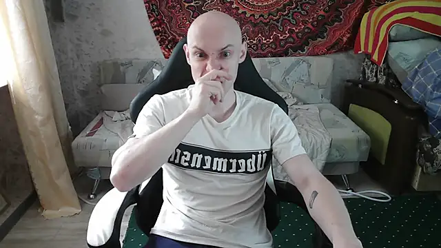 Snapshot of johnny_positive chatting on 06-30-26, 04:35 johnny positive online show from 06-30-26, 04:35