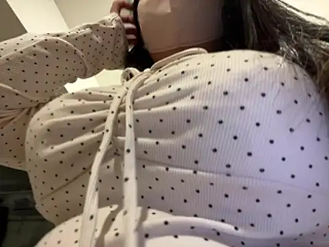 Snapshot of Atashi_Hcup chatting on 03-05-26, 08:10 Atashi Hcup online show from 03-05-26, 08:10