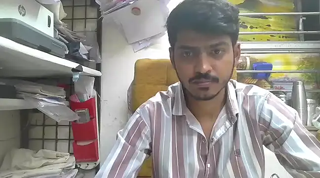 Snapshot of cute_modell chatting on 01-21-25, 12:29 cute modell online show from 01-21-25, 12:29