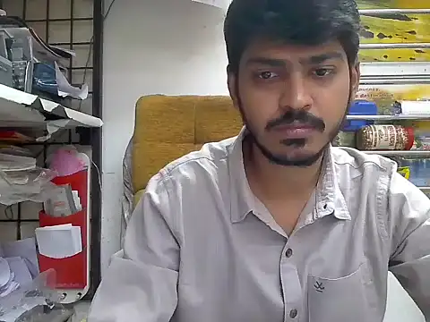 Snapshot of cute_modell chatting on 11-17-25, 07:58 cute modell online show from 11-17-25, 07:58