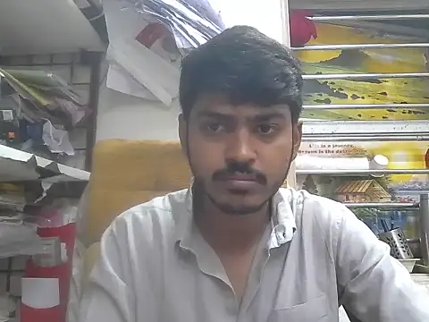 Snapshot of cute_modell chatting on 02-14-26, 12:02 cute modell online show from 02-14-26, 12:02