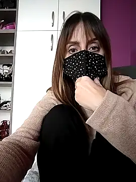 Akemi rossi online show from 10-09-25, 11:08