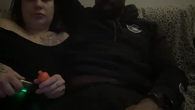 Snapshot of vanillachocduo chatting on 01-09-25, 05:33 vanillachocduo online show from 01-09-25, 05:33