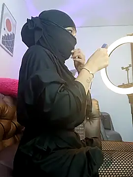 azahara faraah online show from 11-07-25, 03:34