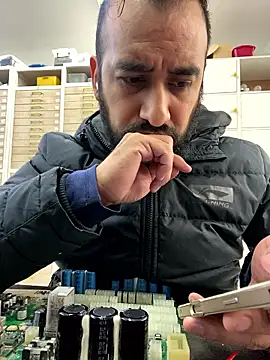 Snapshot of leonardohot1987 chatting on 01-13-26, 03:39 leonardohot1987 online show from 01-13-26, 03:39