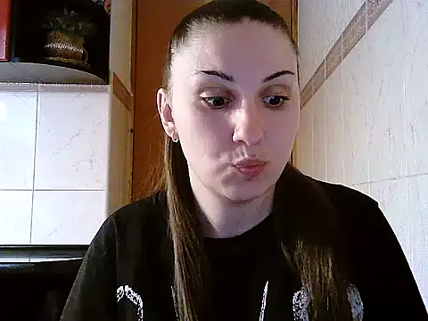 Yuliia30 online show from 04-07-26, 12:16