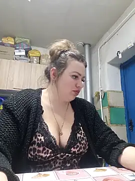 Snapshot of Jyleta chatting on 11-24-25, 10:20 Jyleta online show from 11-24-25, 10:20