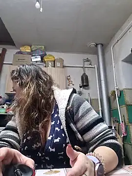 Snapshot of Jyleta chatting on 12-13-25, 08:58 Jyleta online show from 12-13-25, 08:58