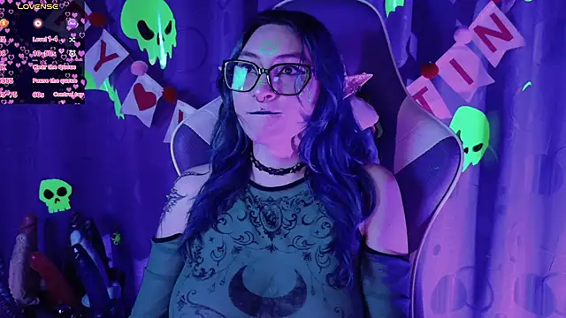 Snapshot of Kimlennox_ chatting on 02-24-26, 01:42 Kimlennox online show from 02-24-26, 01:42