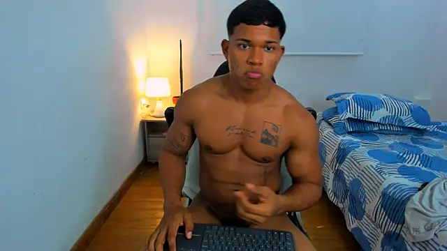 Snapshot of maxsteel177 chatting on 03-22-25, 03:30 maxsteel177 online show from 03-22-25, 03:30