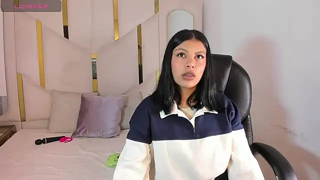 Salmaportman69 online show from 02-14-26, 02:36