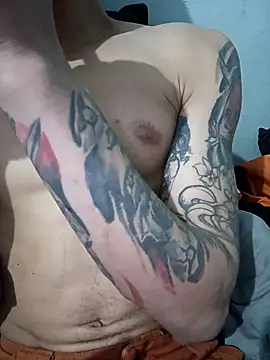 Snapshot of dany_hardy chatting on 09-20-25, 07:09 dany hardy online show from 09-20-25, 07:09