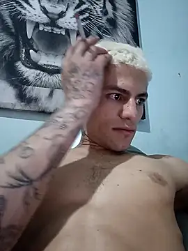 Snapshot of dany_hardy chatting on 09-29-25, 05:34 dany hardy online show from 09-29-25, 05:34