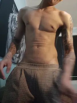 Snapshot of dany_hardy chatting on 02-23-26, 04:37 dany hardy online show from 02-23-26, 04:37